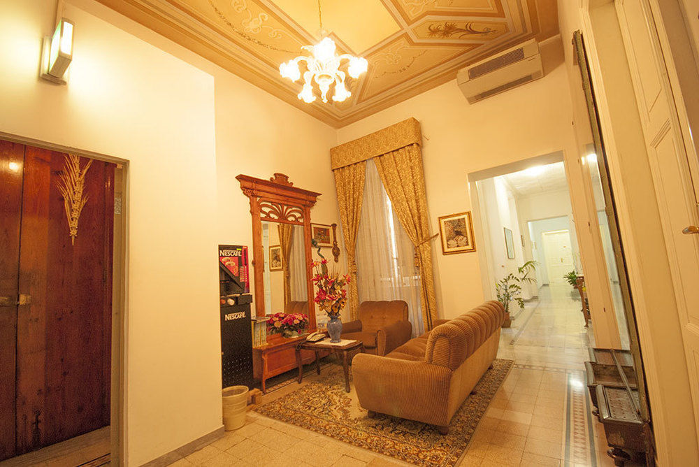 Hotel Aer Bj Vittoria Cagliari Exteriör bild