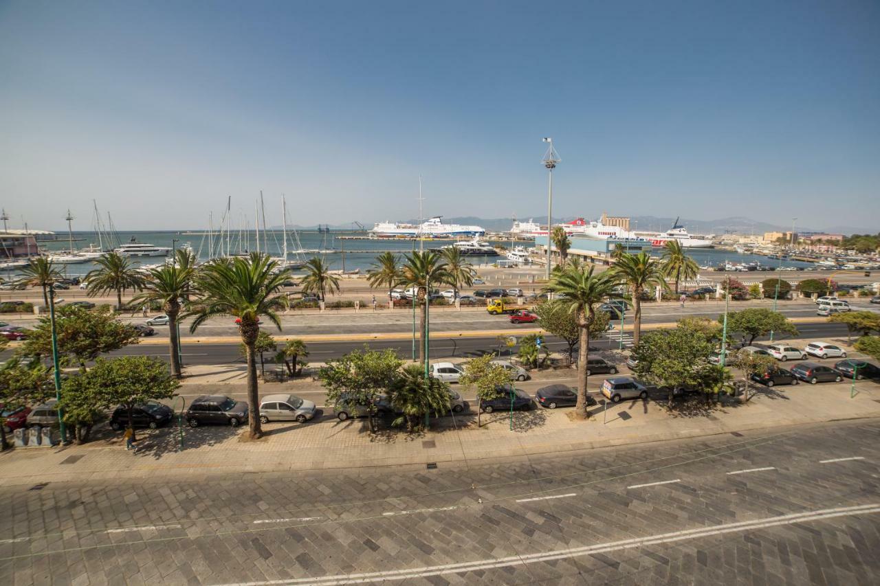 Hotel Aer Bj Vittoria Cagliari Exteriör bild